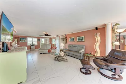 608 Hampshire Lane, Holmes Beach, FL 34217 - Photo 17