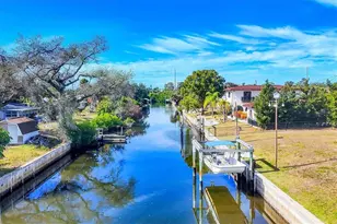 825 E 5th St, Englewood, FL 34223 - Photo 37