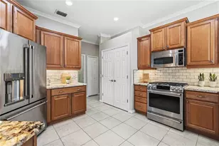 7918 Edmonston Cir, University Park, FL 34201 - Photo 17