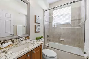 7918 Edmonston Cir, University Park, FL 34201 - Photo 37