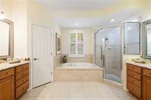 7918 Edmonston Cir, University Park, FL 34201 - Photo 29