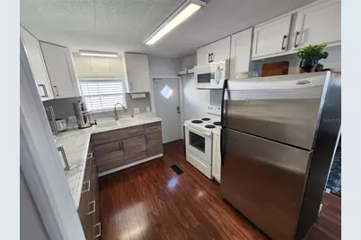 2204 17th Street Court W, Bradenton, FL 34205 - Photo 3