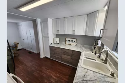 2204 17th Street Court W, Bradenton, FL 34205 - Photo 5