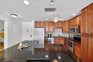 1102 Benjamin Franklin Dr, Sarasota, FL 34236 - Photo 21