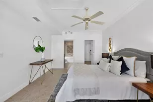 1102 Benjamin Franklin Dr, Sarasota, FL 34236 - Photo 31