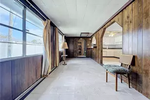 2877 Michigan St, Sarasota, FL 34237 - Photo 25