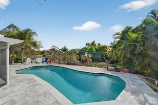 3326 Rowena St, Sarasota, FL 34231 - Photo 25
