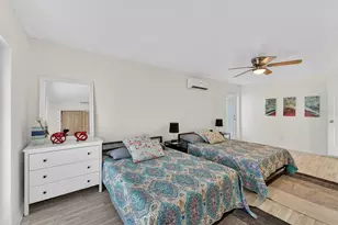 3326 Rowena St, Sarasota, FL 34231 - Photo 17