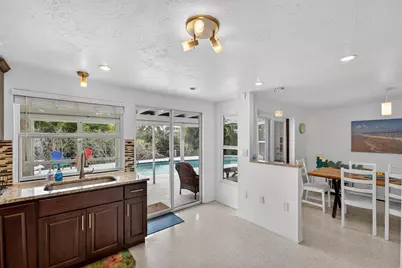 3326 Rowena Street, Sarasota, FL 34231 - Photo 9