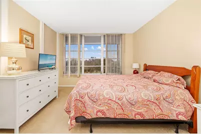 7461 W Country Club Drive #404, Sarasota, FL 34243 - Photo 21