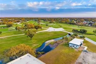 7461 W Country Club Dr, Sarasota, FL 34243 - Photo 39