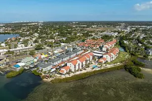 1624 Stickney Point Rd, Sarasota, FL 34231 - Photo 35