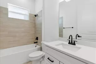 19168 Cherrystone Wy, Lakewood Ranch, FL 34211 - Photo 9