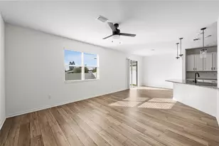 2854 89th St Cir E, Palmetto, FL 34221 - Photo 3