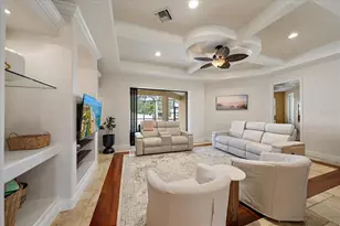 5624 Aaron Ct, Sarasota, FL 34232 - Photo 11