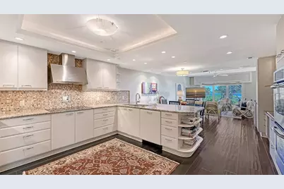 2550 Harbourside Drive #324, Longboat Key, FL 34228 - Photo 25