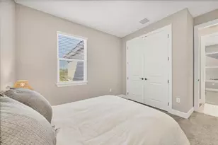 11328 Trivio Ter, Palmetto, FL 34221 - Photo 19