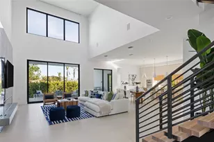 1212 Center Pl, Sarasota, FL 34236 - Photo 3