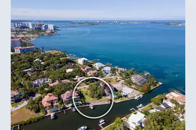 955 Whitakers Lane, Sarasota, FL 34236 - Photo 1
