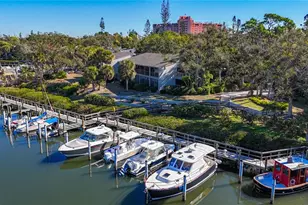 1607 Boathouse Cir, Sarasota, FL 34231 - Photo 39