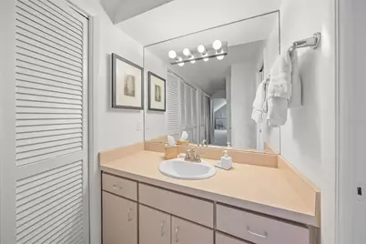 1917 Bahia Vista Street, Sarasota, FL 34239 - Photo 25