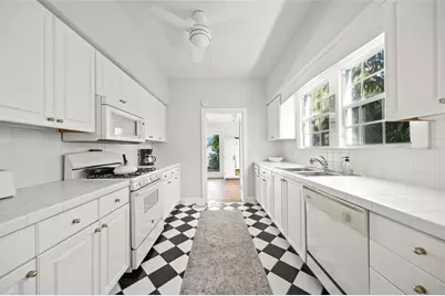 1917 Bahia Vista Street, Sarasota, FL 34239 - Photo 13