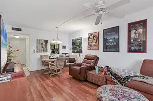 1310 Glen Oaks Dr E, Sarasota, FL 34232 - Photo 17