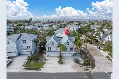 6250 Holmes Boulevard #65, Holmes Beach, FL 34217 - Photo 3