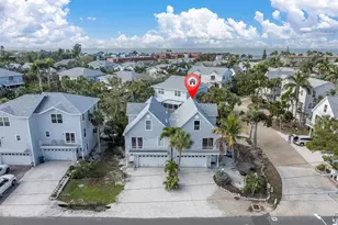 6250 Holmes Blvd, Holmes Beach, FL 34217 - Photo 3