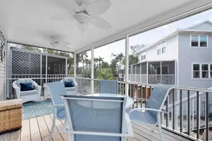 6250 Holmes Blvd, Holmes Beach, FL 34217 - Photo 23