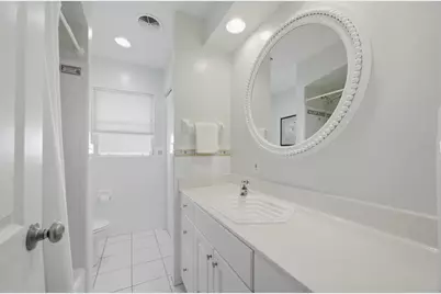 8632 Dunmore Drive, Sarasota, FL 34231 - Photo 25