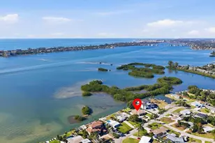 8632 Dunmore Dr, Sarasota, FL 34231 - Photo 3