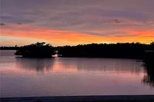 8632 Dunmore Dr, Sarasota, FL 34231 - Photo 37