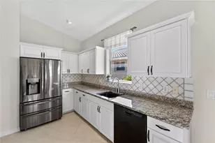 6502 42nd St E, Sarasota, FL 34243 - Photo 9