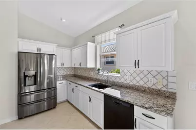 6502 42nd Street E, Sarasota, FL 34243 - Photo 11