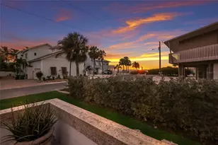 106 49th St, Holmes Beach, FL 34217 - Photo 13