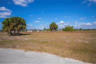 7004 Cameo Court, Labelle, FL 33935 - Photo 3