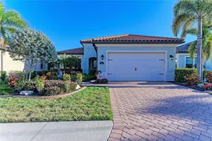 16544 Hillside Cir, Bradenton, FL 34202 - Photo 3