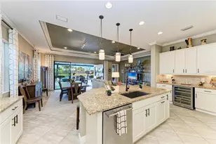 16544 Hillside Cir, Bradenton, FL 34202 - Photo 11