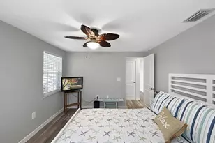 10011 46th Ave W, Bradenton, FL 34210 - Photo 3