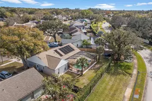 1305 Peachfield Dr, Valrico, FL 33596 - Photo 17