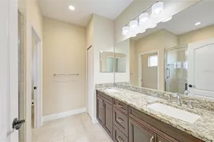 12758 Coastal Breeze Way, Lakewood Ranch, FL 34211 - Photo 13