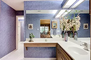 4683 Oak Hollow Dr, Sarasota, FL 34241 - Photo 21