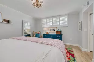 8710 Midnight Pass Rd, Sarasota, FL 34242 - Photo 17