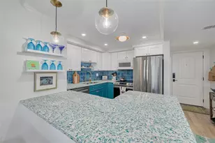 8710 Midnight Pass Rd, Sarasota, FL 34242 - Photo 9