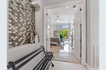 8687 Woodbriar Drive, Sarasota, FL 34238 - Photo 11