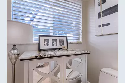 8687 Woodbriar Drive, Sarasota, FL 34238 - Photo 21