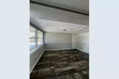 425 Palmetto Drive, Venice, FL 34293 - Photo 9