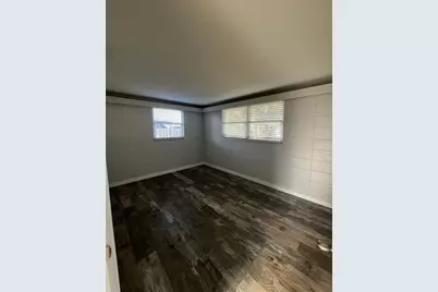 425 Palmetto Drive, Venice, FL 34293 - Photo 13