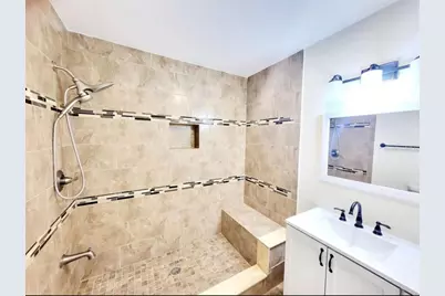 8605 May Circle, Tampa, FL 33614 - Photo 3